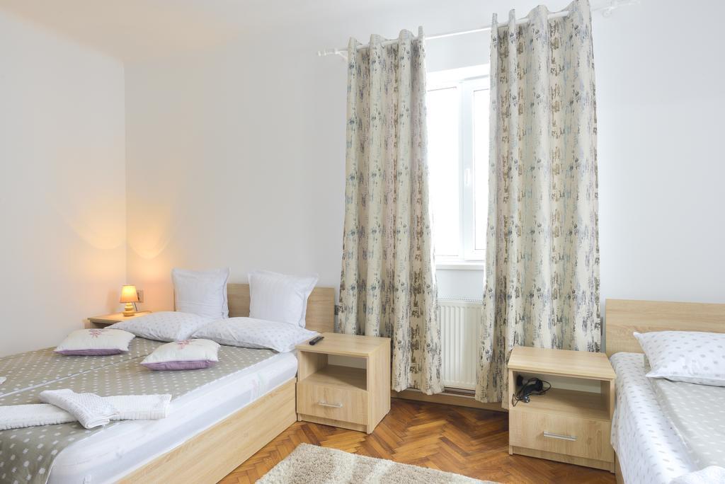 Pension Verona Centru Cluj-Napoca Ngoại thất bức ảnh
